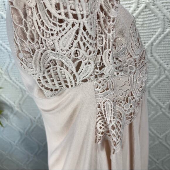 JODIFL | Cream Long Bishop Style Sleeve Lace Detail Flare Out Boho Top - Picture 8 of 11